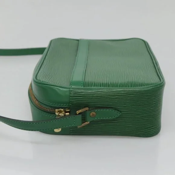 LOUIS VUITTON Epi Trocadero 27 Shoulder Bag Green